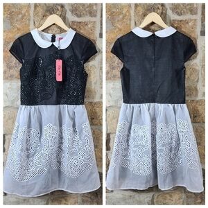 NWT Chi Chi London 8 Eyelet Dress Modcloth